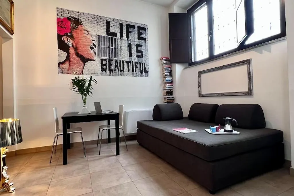Life Is Beautiful Design Loft Navigli Romolo, Netflix, Wifi, Ac And Street Parking Apartment Milan