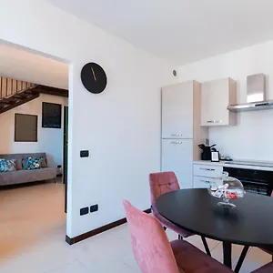 https://cortevecchia-59.emilia-romagnahotels.net