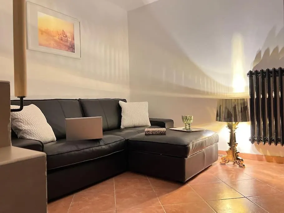Life Is Beautiful Design Loft Navigli Romolo, Netflix, Wifi, Ac And Street Parking Διαμέρισμα Μιλάνο 0*,